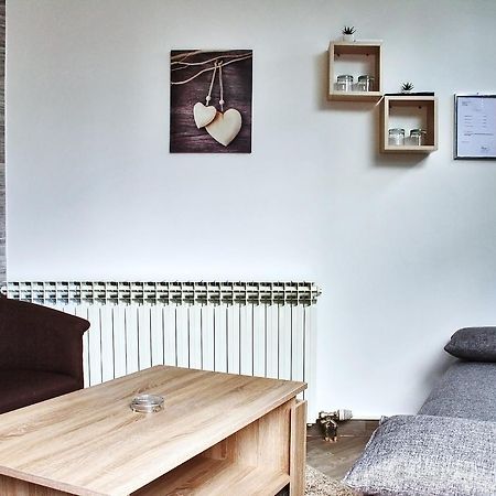 Rooms Fitea โอซีเยก ภายนอก รูปภาพ