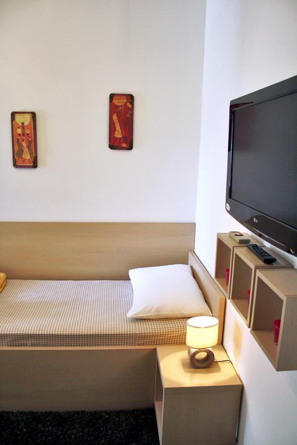 Rooms Fitea โอซีเยก ภายนอก รูปภาพ